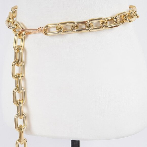 Oversized Plus Size Chain Belt - Picture 2 of 6